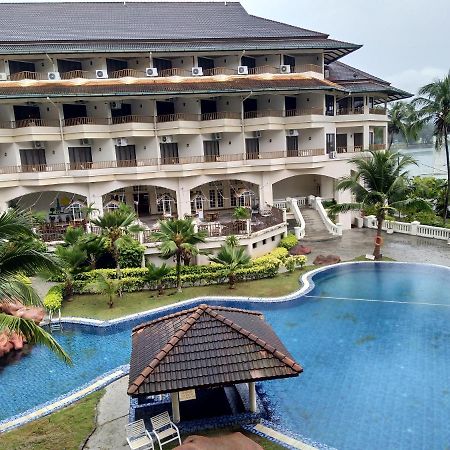 The Orient Star Resort Lumut Extérieur photo