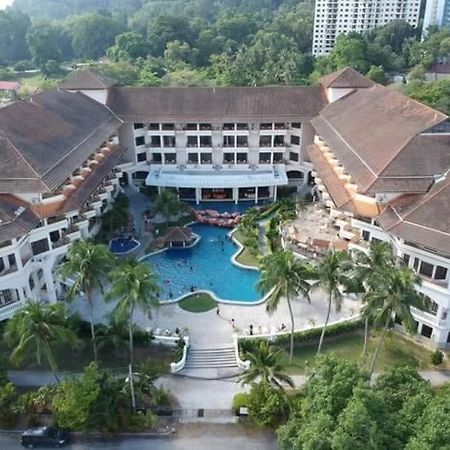 The Orient Star Resort Lumut Extérieur photo