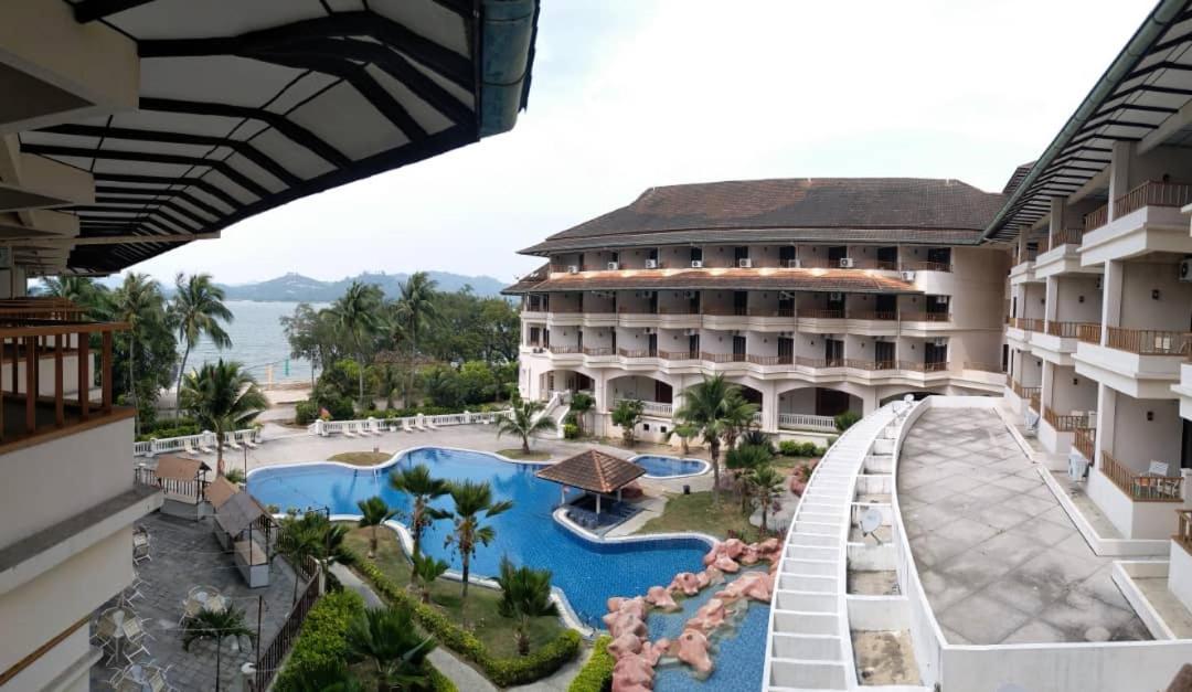 The Orient Star Resort Lumut Extérieur photo
